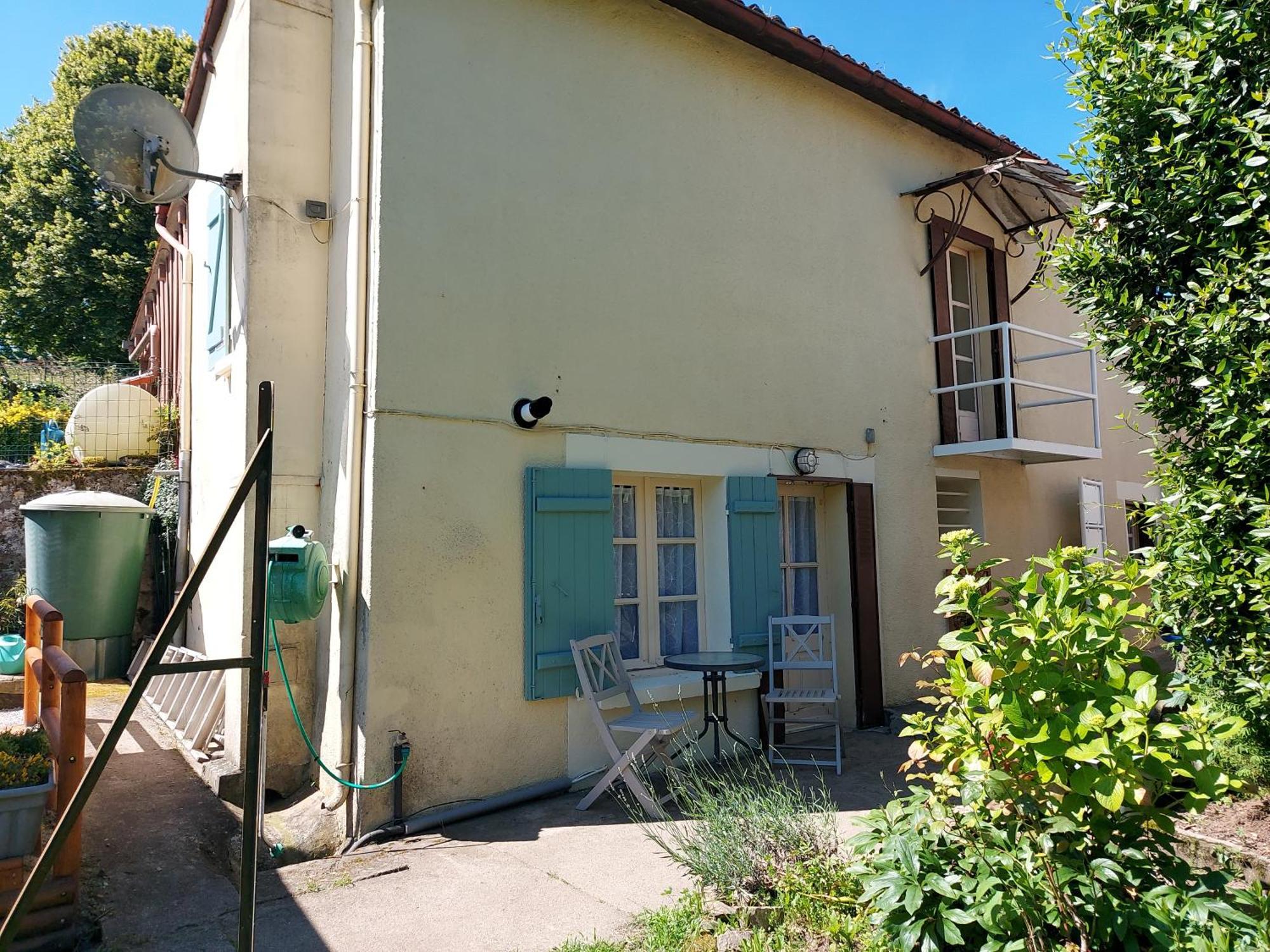 Charming Two Bedroom Gite With Beautiful Gardens Конфолан Екстер'єр фото